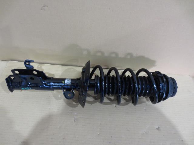【中古】中古部品 フィット GP1 右フロントストラット 【3330460100-000001572050110】
