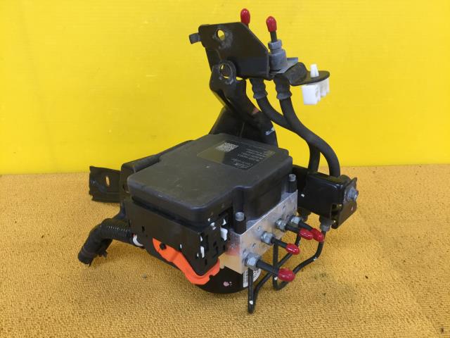 【中古】中古部品 エクシーガクロスオーバー7 YAM ABSアクチュエーター 【3330960100-000052204742500】