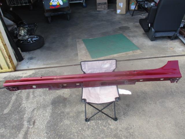 【中古】中古部品 ヤリス KSP210 左サイドステップ 【3310190100-000223038213800】(2.0)