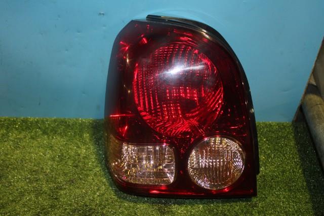 【中古】中古部品 ディオン CR6W 左テールランプ 【3330950100-000030750115600】
