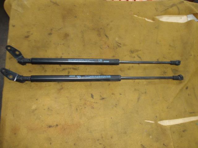 【中古】中古部品 パッソ M700A バックドアダンパー 【3340220100-000225010177250】