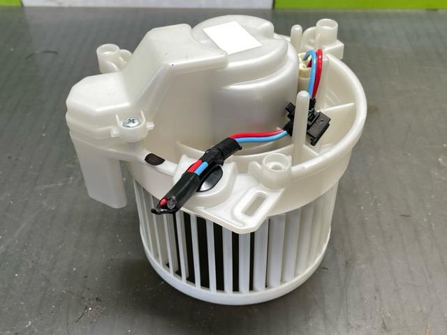 【中古】中古部品 サクラ B6AW ヒーターブロアモーター 【3330530100-000005219367...