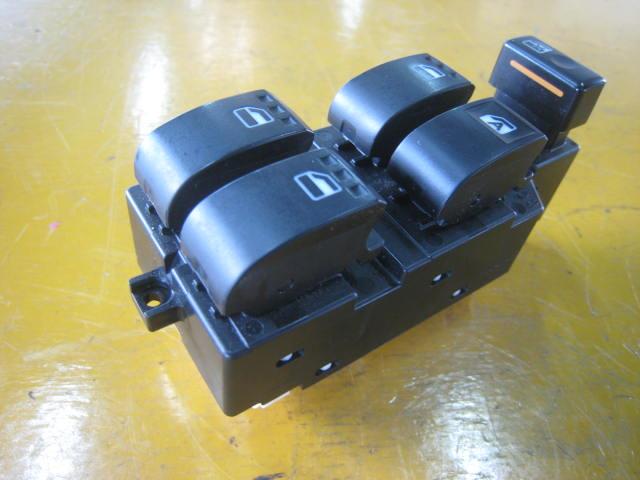 【中古】中古部品 ミラ L275S パワーウインドウスイッチ 【3340220100-001429090361900】