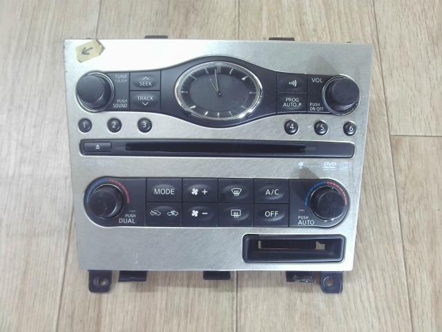 【中古】中古部品 スカイライン V36 A/Cスイッチパネル 【3310390100-240229000360900】