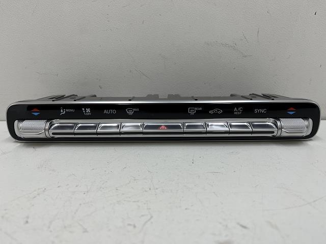 【中古】中古部品 ベンツ Aクラス 177012 A/Cスイッチパネル 【3310070100-000090755860900】