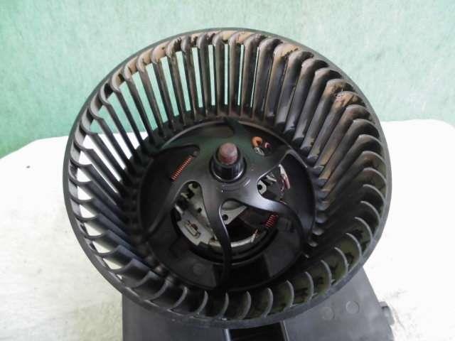 【中古】中古部品 VW ニュービートル 9CBFS ヒーターブロアモーター 【3310420000-...
