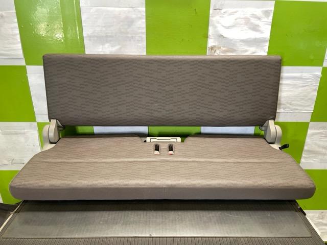 【中古】中古部品 NV100クリッパー DR17V リアシート 【3330530100-000005225270800】