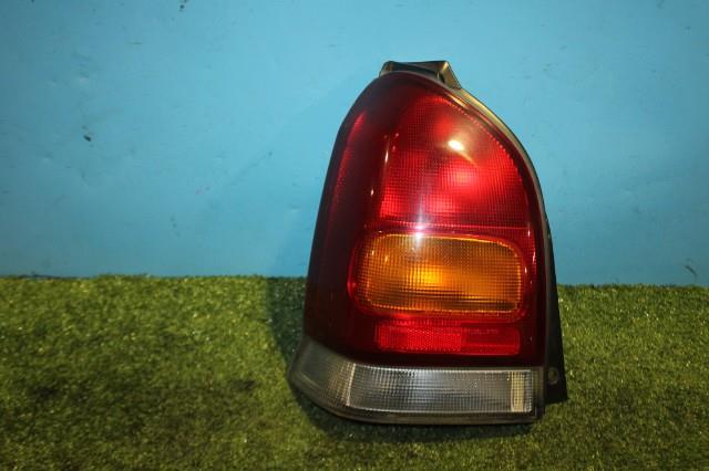 【中古】中古部品 アルト HA22S 左テールランプ 【3330950100-000042160815600】