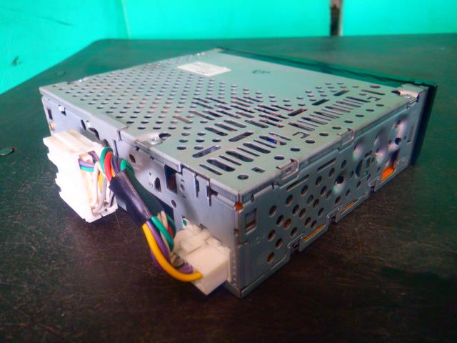 【中古】中古部品 eKワゴン H81W ラジカセ 【3340140100-000024069861200】