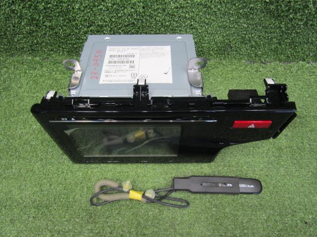 【中古】中古部品 フィット GP5 カーナビゲーション 【3330200100-230350000061310】