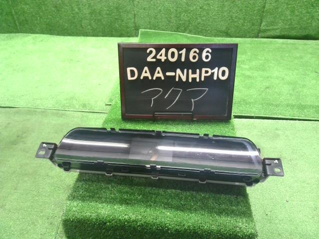 【中古】中古部品 アクア NHP10 スピードメーター 【3330990200-000024016661400】