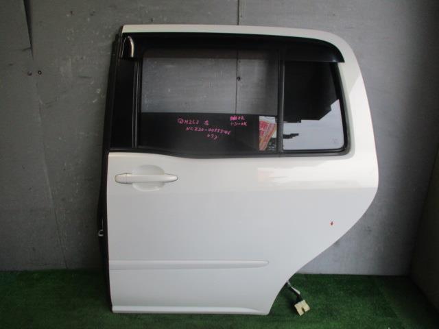 【中古】中古部品 ラウム NCZ20 左リアドア 【3330560100-231108000113400】