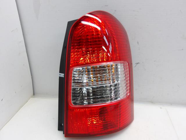 【中古】中古部品 MPV LWEW 右テールランプ 【3310250100-000243008715500】