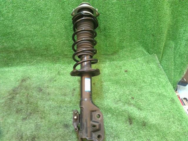 【中古】中古部品 ムーヴ LA150S 右フロントストラット 【3260240000-240404000250100】