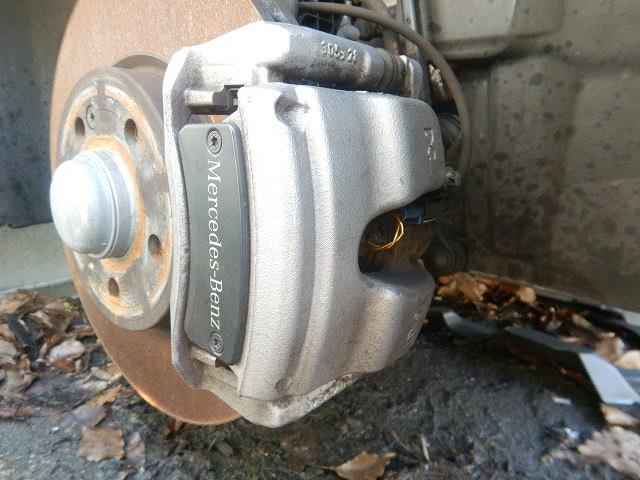 【中古】中古部品 ベンツ Aクラス 177012 右フロントキャリパー 【3310070100-0000Y0755844330】