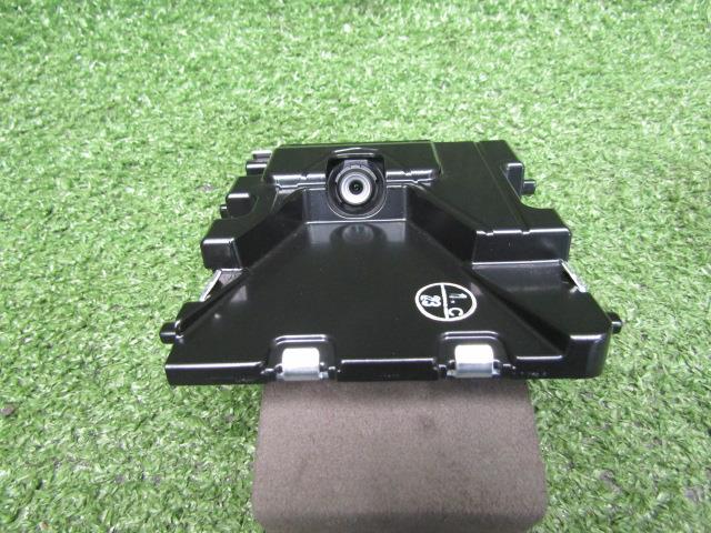 【中古】中古部品 ハリアー ZSU65W カメラ 【3330200100-230447000015850】