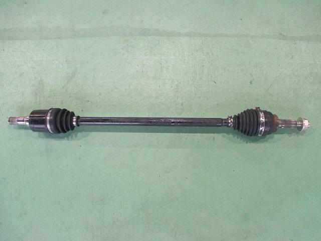 【中古】中古部品 キャリィ DA65T 右フロントドライブシャフト 【3310590000-000001544342100】