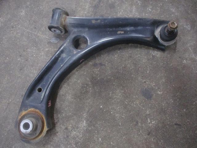 【中古】中古部品 アルト HA36S 右フロントロアアーム 【3500080000-231227001251720】