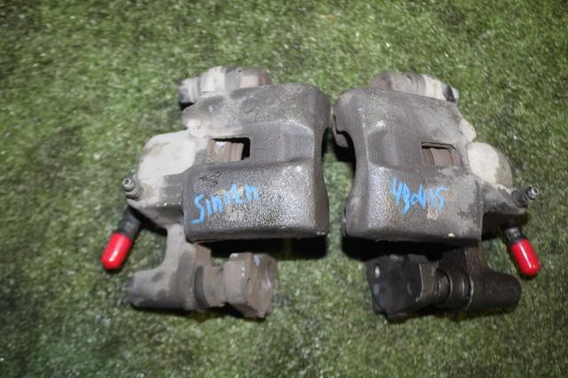 【中古】中古部品 プレオ RV2 左フロントキャリパー 【3330950100-000043041544360】