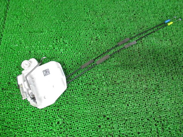 【中古】中古部品 ミラージュ A05A 右フロントドアロックソレノイド 【3330540100-240418000964550】