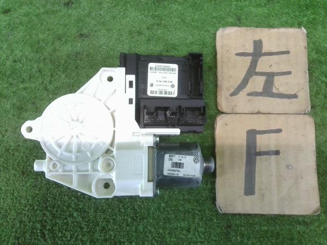 メーカー フォルクスワーゲン 車名 VW ゴルフ 型式類別 16425-0041 グレード 認定型式 DBA-1KCAX 車両タイプ 5ドアハッチバック 年式 H22/2 シフト 7FT 駆動 通称型式 WVWZZZ1KZ エンジン型式 CAX ミッション型式 アクスル型式 車体色 白 白 車体色No トリム色No 走行距離(Km) 97,435 メーカー純正品番 部品メーカー品番 保証 0ヶ月/0km 付加情報 テスト済 商品情報 (1)[全体,その他,汚れ少しアリ] ※純正番号およびモデル番号は参考としてください。※リビルト部品を購入される際のお願い【再生部品】と表示されているものをリビルト部品と呼んでいます。リビルト部品の場合には、交換時に取り外した部品をご返却していただく場合があります。詳しくはこちら※大物商品(ドア・ボンネット・バンパー等)は個人宅への配送ができない場合がございます。その場合、最寄りの配送業者支店止め等の対応となりますので、あらかじめご了承ください。 ページ上部へ【中古】中古部品 VW ゴルフ 1KCAX 左フロントドアレギュレータ・モーター 【3330990100-240217001213220】