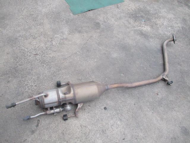 【中古】中古部品 プリウス ZVW30 エキゾーストセンターマフラー 【3310190100-000233025922300】