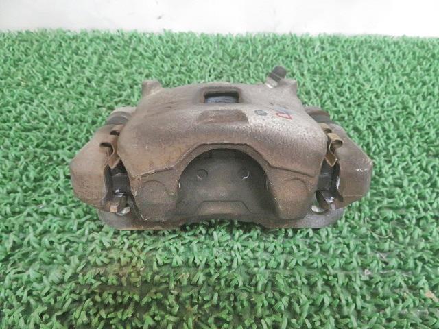 【中古】中古部品 NV100クリッパー DR17V 右フロントキャリパー 【3330380100-000036012644330】