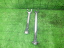【中古】中古部品 スカイライン HNV37 右リアロアアーム 【3330420100-240330000151820】