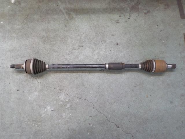 【中古】中古部品 シャトル GP8 右フロントドライブシャフト 【3260200000-240422000542100】
