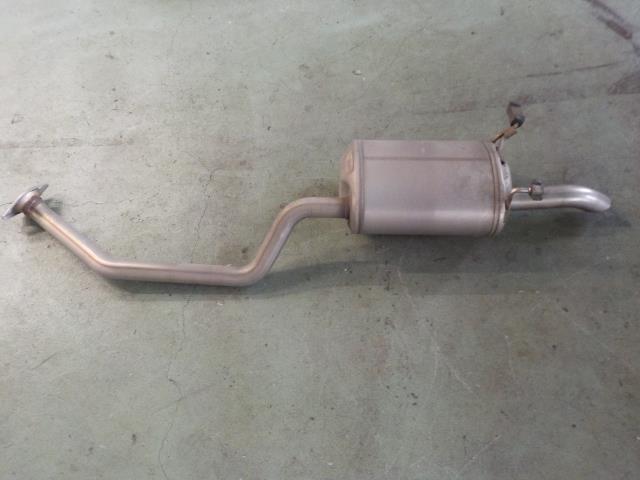 【中古】中古部品 シャトル GP8 リアマフラー 【3260200000-240422000522500】