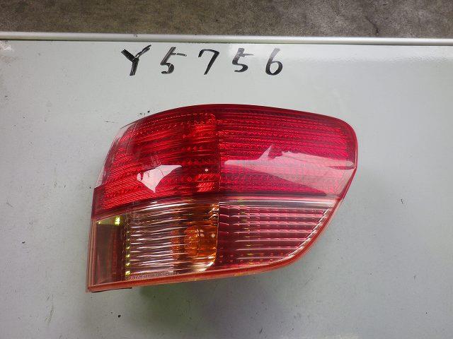 【中古】中古部品 ビスタアルデオ SV50G 右テールランプ 【3310230100-001203541215500】