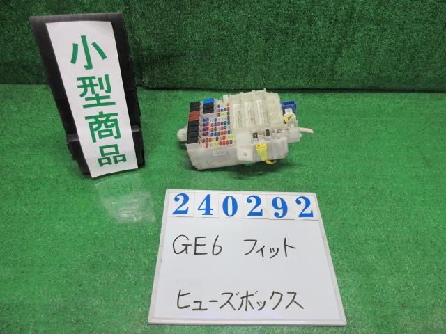 【中古】中古部品 フィット GE6 ヒューズボックス 【3330980100-000024029267800】