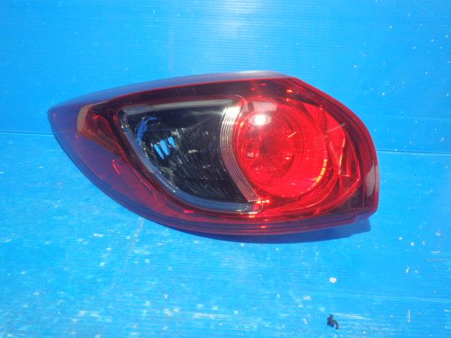 【中古】中古部品 CX－5 KEEFW 左テールランプ 【3331010800-000022127715600】