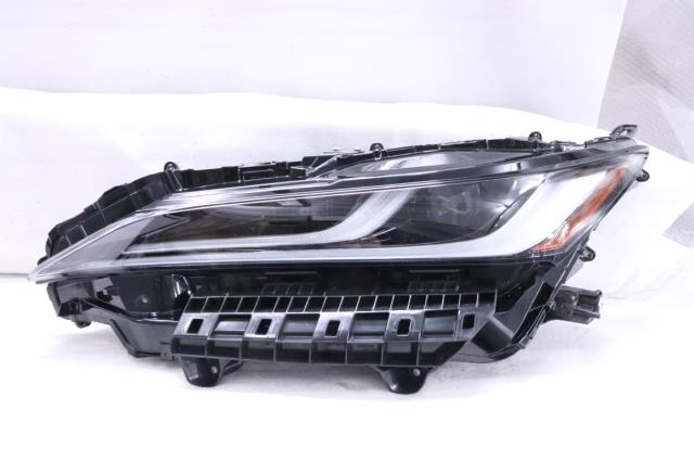 メーカー トヨタ 車名 ハリアー 型式類別 グレード G/Z 認定型式 6BA-MXUA80 車両タイプ 5DJワゴン 年式 R2/6 シフト 駆動 通称型式 エンジン型式 ミッション型式 アクスル型式 車体色 車体色No トリム色No 走行距離(Km) メーカー純正品番 81185-48J10 部品メーカー品番 48-233 保証 0ヶ月/0km 付加情報 中古、ユニットのみ(バルブ等は付属しません)、LED、打刻:7H,※レンズ内に液ダレや水滴跡がある場合がございますが、性能上問題ありません。 商品情報 (1)[全体,その他,洗車キズ](2)[全体,飛び石,細かい飛び石キズ](3)[9,補修跡,](4)[2,補修跡,] ※純正番号およびモデル番号は参考としてください。※リビルト部品を購入される際のお願い【再生部品】と表示されているものをリビルト部品と呼んでいます。リビルト部品の場合には、交換時に取り外した部品をご返却していただく場合があります。詳しくはこちら※大物商品(ドア・ボンネット・バンパー等)は個人宅への配送ができない場合がございます。その場合、最寄りの配送業者支店止め等の対応となりますので、あらかじめご了承ください。 ページ上部へ【中古】中古部品 ハリアー MXUA80 左ヘッドランプ 【3260520000-240509502210900】