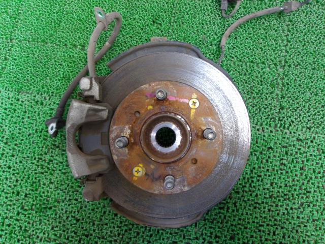 【中古】中古部品 N－WGN JH1 左フロントナックルハブ 【3310250100-000243016644340】