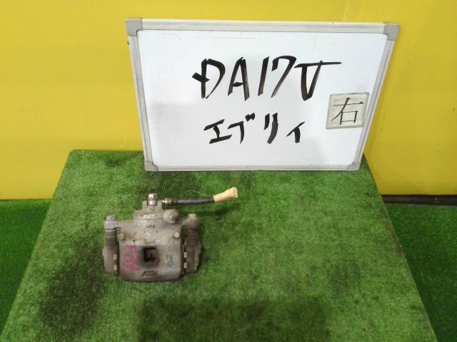 【中古】中古部品 エブリィ DA17V 右フロントキャリパー 【3331010600-240417000944330】