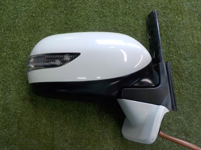 【中古】中古部品 ステラ RN2 右サイドミラー 【3260200000-240508000213500】