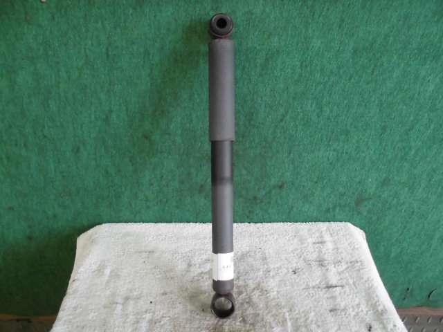 【中古】中古部品 ハイゼット S510P 右リアショックアブソーバー 【3310420000-000010521350700】