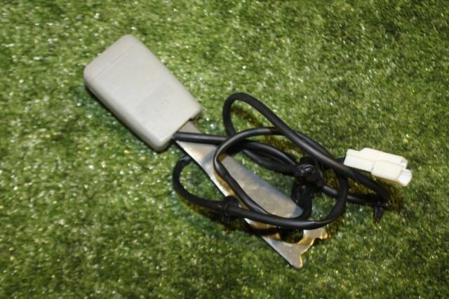 【中古】中古部品 アイ HA1W シートベルト 【3330950100-000044091277150】