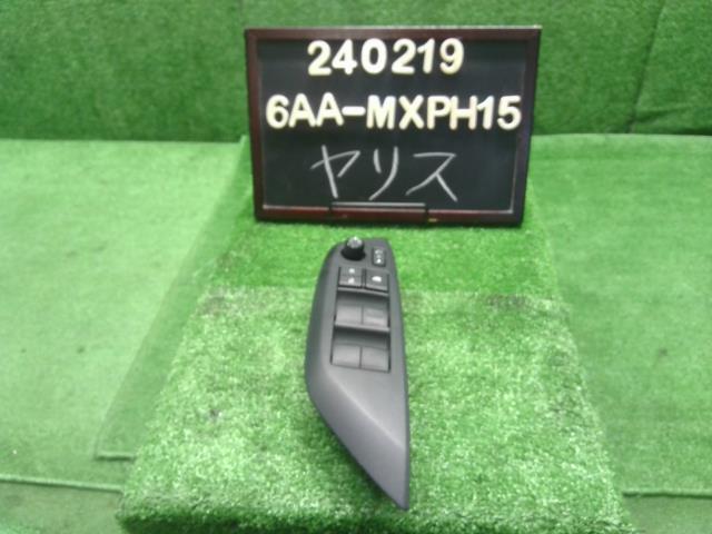 【中古】中古部品 ヤリス MXPH15 パワーウインドウスイッチ 【3330990200-000024021961900】