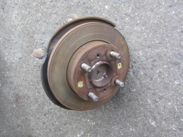 【中古】中古部品 アクティ HA8 左フロントナックルハブ 【3340240100-202400004444340】