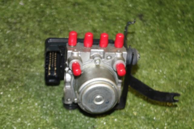 【中古】中古部品 フィット GE6 ABSアクチュエーター 【3330950100-000044241042500】