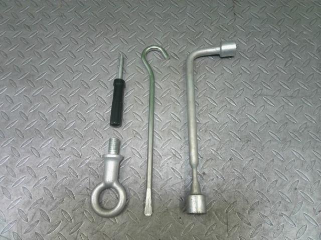 【中古】中古部品 エリシオン RR1 車載工具 【3330990700-202404005277700】