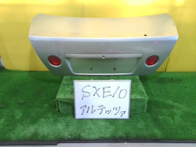 【中古】中古部品 アルテッツァ SXE10 トランクリッド 【3331010600-240424000215300】