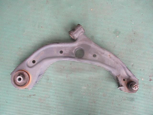 【中古】中古部品 N－BOX JF4 右フロントロアアーム 【3310190100-000244001351720】