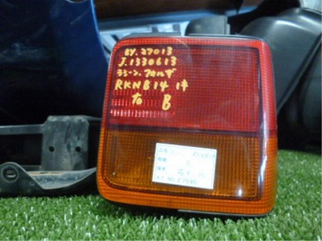 【中古】中古部品 ラシーン RKNB14 右テールランプ 【3310160100-001091628815500】