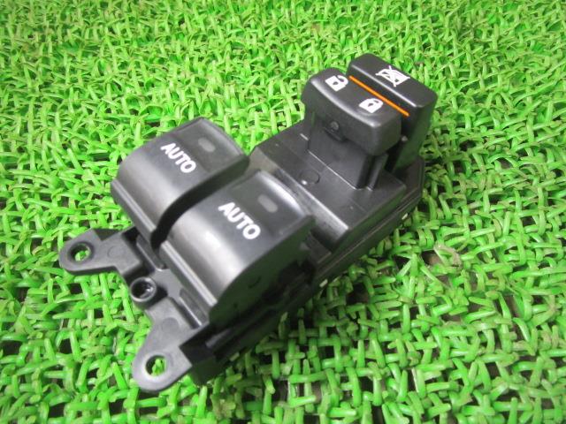 【中古】中古部品 iQ KGJ10 パワーウインドウスイッチ 【3330540100-240529000461900】