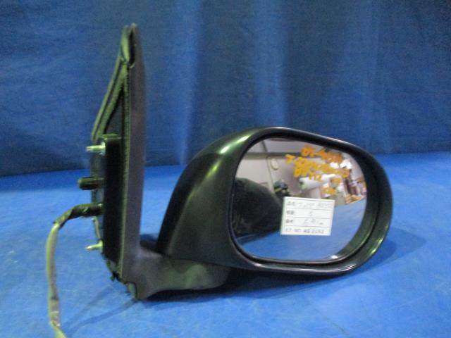 【中古】中古部品 ファミリア BVY12 右サイドミラー 【3310160100-220108000313500】