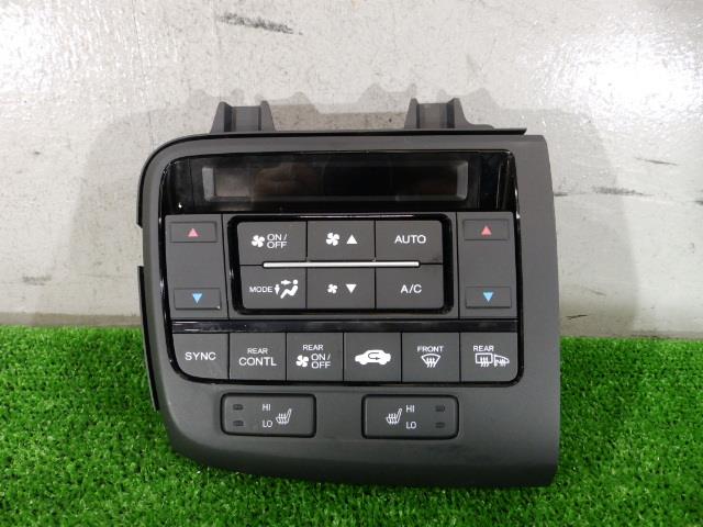 【中古】中古部品 ステップワゴン RP5 A/Cスイッチパネル 【3260250000-000024092860900】