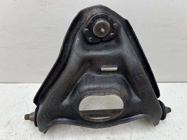 【中古】中古部品 シボレー カマロ CF14A 左フロントアッパアーム 【3310070100-000203016551750】